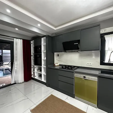 Guenes Apartment Fethiye